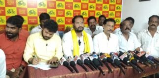 ప్రసన్నాంజనేయ ఆలయ అంశాన్ని రాజకీయాలకు వాడొద్దు