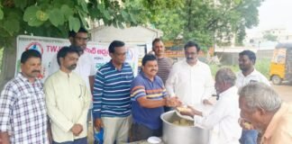 ‘టిడబ్ల్యూజేఎఫ్’ ఆధ్వర్యంలో పులిహోర, మంచినీటి సేవలు