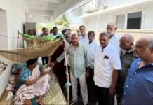 కుటుంబానికి ₹50 వేల ఆర్థిక సాయం అందించిన గుండ్రెడ్డి శివ