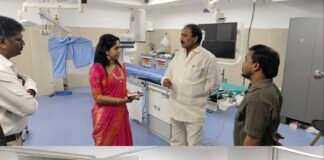 మానవత్వమే నిజమైన నాయకత్వం