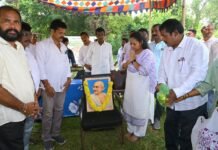 మహాత్మునికి నివాళి సమష్టి బాధ్యత