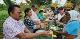 పేదల ఆకలి తీర్చుతున్న రెడీ టూ సర్వ్ ఫౌండేషన్, నవదీప ఫౌండేషన్ సంస్థలు