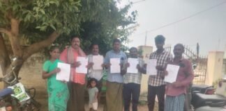 సీఎంఆర్ఎఫ్ చెక్కుల విషయంలో చేతివాటం?