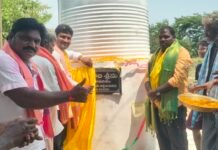 సొంత నిధులతో వాటర్ ట్యాంకు ఏర్పాటు, ఆలయానికి మరమ్మతులు