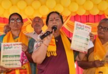 నర్సీపట్నం మున్సిపాలిటీలో చింతకాయల పద్మావతి విస్తృత ప్రచారం