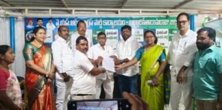జీకే వీధి వైసీపీ జడ్పీటీసీ అభ్యర్థిగా కంకిపాటి గిరిప్రసాద్కు బీ-ఫామ్
